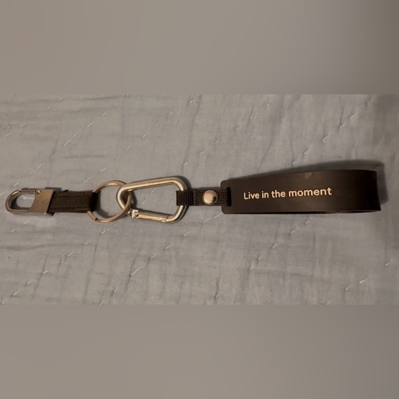 Lululemon athletica silicone blk/chrome keychain w/carabiner, barely used - Picture 4 of 7